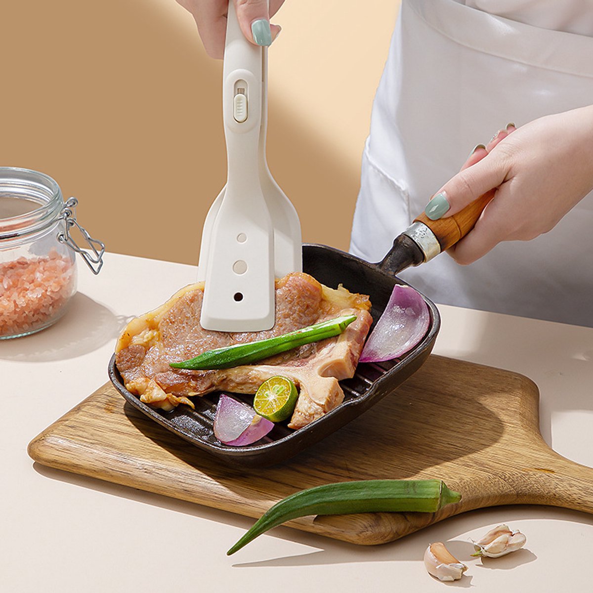 Kitchen Utensils - Spatula - Food Tongs - Heat Resistant Food Tongs - Multifunctional Kitchen Tongs - Fire-Resistant Design - Suitable for grilling, frying, cooking and serving food